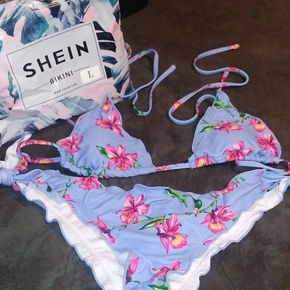 COPY - Ruffled bottom bikini - Picture 3 of 5